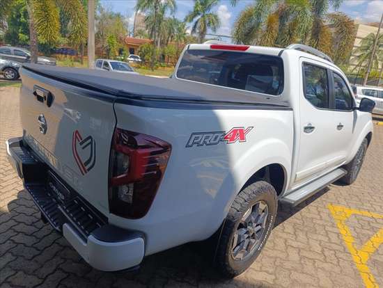 NISSAN-FRONTIER-2022