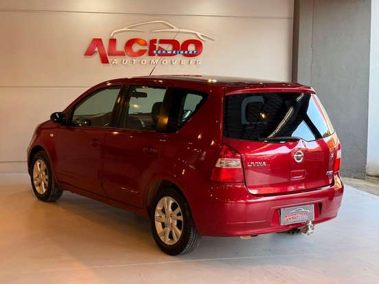NISSAN-LIVINA-1.8 S 16V FLEX 4P AUTOMÁTICO NISSAN-LIVINA-2013