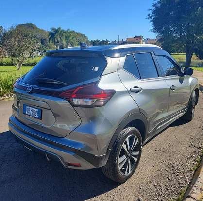 NISSAN-KICKS-2023