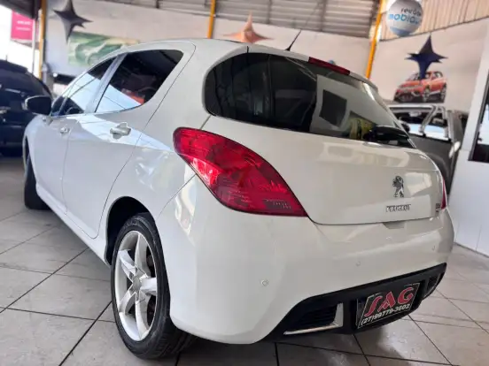 PEUGEOT-308-2012