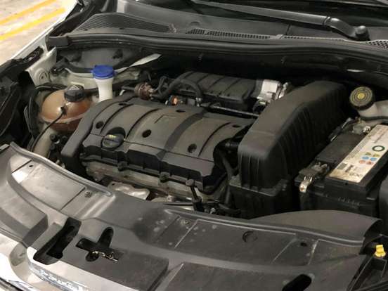 PEUGEOT-2008-1.6 16V FLEX GRIFFE 4P AUTOMÁTICO PEUGEOT-2008-2017
