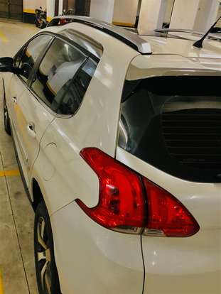 PEUGEOT-2008-2017