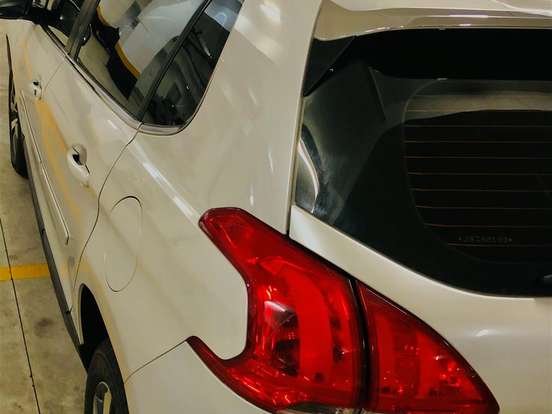 PEUGEOT-2008-1.6 16V FLEX GRIFFE 4P AUTOMÁTICO PEUGEOT-2008-2017