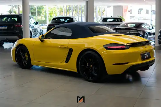 PORSCHE-718-2024