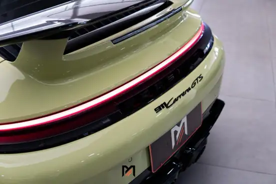 PORSCHE-911-2025
