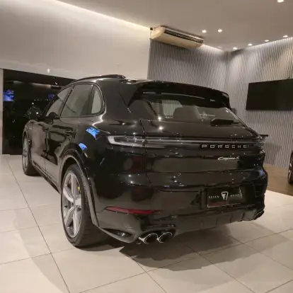 PORSCHE-CAYENNE-2024