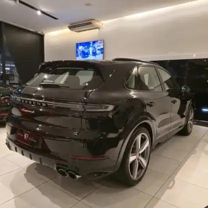 PORSCHE-CAYENNE-2024