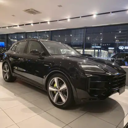 PORSCHE-CAYENNE-2024