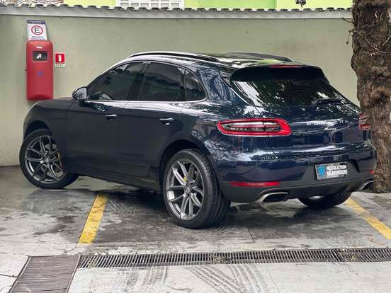 PORSCHE-MACAN-2018