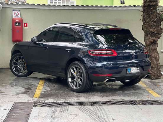 PORSCHE-MACAN-2018
