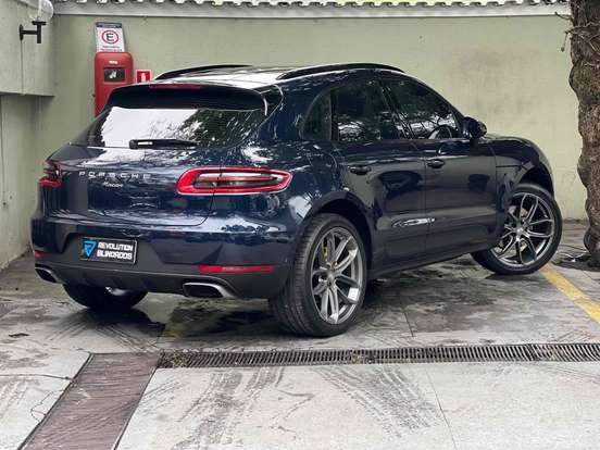 PORSCHE-MACAN-2018