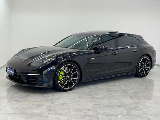 PORSCHE-PANAMERA-2022