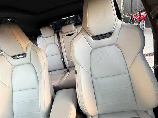 PORSCHE-MACAN-TURBO ELÉTRICO PORSCHE-MACAN-2025