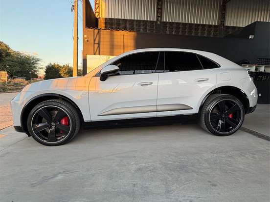PORSCHE-MACAN-TURBO ELÉTRICO PORSCHE-MACAN-2025