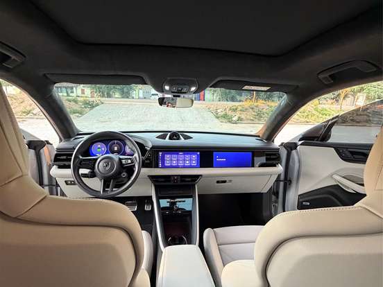 PORSCHE-MACAN-TURBO ELÉTRICO PORSCHE-MACAN-2025