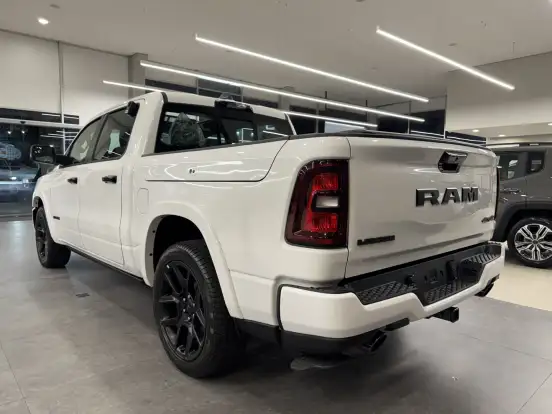 RAM-1500-3.0 HURRICANE 6 BITURBO GASOLINA LARAMIE NIGHT EDITION CD 4X4 AUTOMÁTICO RAM-1500-2026