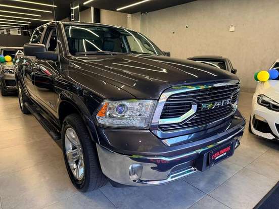 RAM-CLASSIC-5.7 V8 GASOLINA LARAMIE NIGHT EDITION CD 4X4 AUTOMÁTICO RAM-CLASSIC-2023