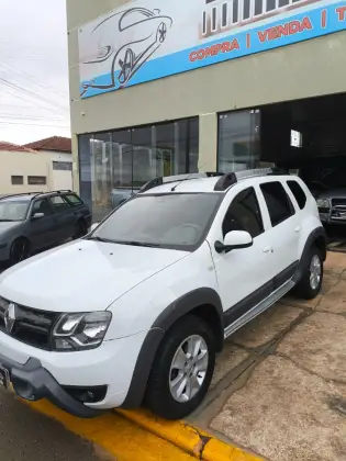 RENAULT DUSTER 2.0 DYNAMIQUE 4X2 16V FLEX 4P AUTOMÁTICO