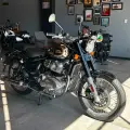 ROYAL ENFIELD CLASSIC 650 BLACK CHROME ROYAL ENFIELD CLASSIC 650 BLACK CHROME