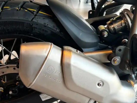 ROYAL ENFIELD-HIMALAYAN 450 KAMET WHITE ROYAL ENFIELD-HIMALAYAN 450 KAMET WHITE-2026