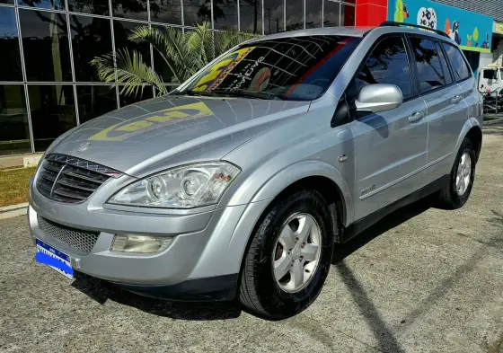 SSANGYONG KYRON 2.0 XDI 200KY 4X4 16V TURBO INTERCOOLER DIESEL 4P AUTOMÁTICO SSANGYONG KYRON 2.0 XDI 200KY 4X4 16V TURBO INTERCOOLER DIESEL 4P AUTOMÁTICO