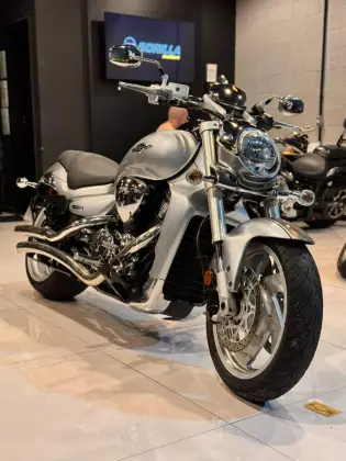 SUZUKI BOULEVARD M1800R 