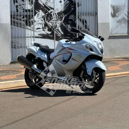 SUZUKI HAYABUSA GSX1300RA SUZUKI HAYABUSA GSX1300RA