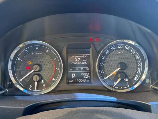 TOYOTA-COROLLA-2016
