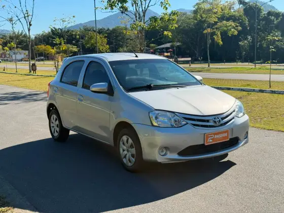 TOYOTA ETIOS 1.3 X 16V FLEX 4P MANUAL TOYOTA ETIOS 1.3 X 16V FLEX 4P MANUAL