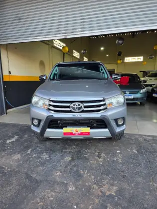 TOYOTA HILUX 2.7 SRV 4X4 CD 16V FLEX 4P AUTOMÁTICO TOYOTA HILUX 2.7 SRV 4X4 CD 16V FLEX 4P AUTOMÁTICO