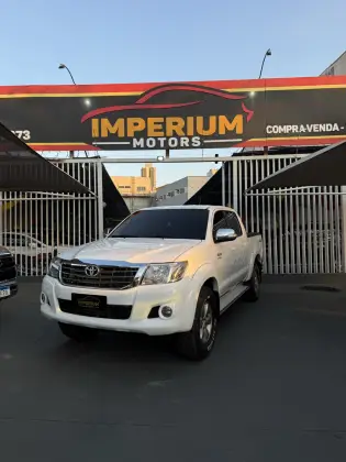 TOYOTA HILUX 2.7 SRV 4X4 CD 16V FLEX 4P AUTOMÁTICO TOYOTA HILUX 2.7 SRV 4X4 CD 16V FLEX 4P AUTOMÁTICO