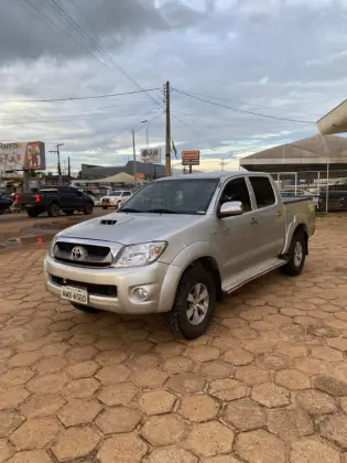 TOYOTA HILUX 3.0 SRV 4X4 CD 16V TURBO INTERCOOLER DIESEL 4P AUTOMÁTICO TOYOTA HILUX 3.0 SRV 4X4 CD 16V TURBO INTERCOOLER DIESEL 4P AUTOMÁTICO