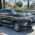 TOYOTA HILUX SW4 2.8 SRX 4X4 7 LUGARES 16V TURBO INTERCOOLER DIESEL 4P AUTOMÁTICO TOYOTA HILUX SW4 2.8 SRX 4X4 7 LUGARES 16V TURBO INTERCOOLER DIESEL 4P AUTOMÁTICO