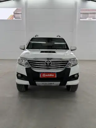 TOYOTA-HILUX SW4-2013