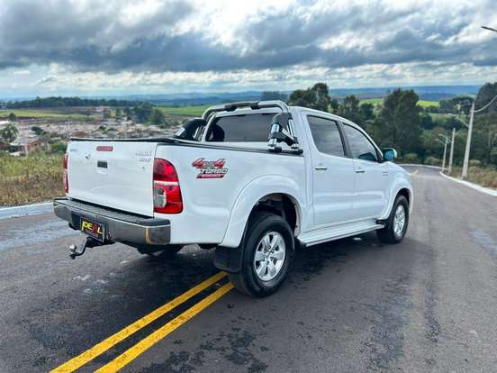 TOYOTA-HILUX SW4-2012