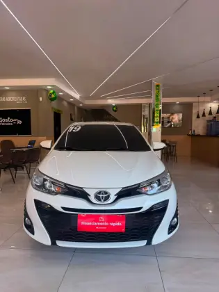 TOYOTA YARIS 1.5 16V FLEX XLS MULTIDRIVE TOYOTA YARIS 1.5 16V FLEX XLS MULTIDRIVE