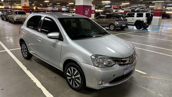 TOYOTA-ETIOS-1.5 PLATINUM 16V FLEX 4P MANUAL TOYOTA-ETIOS-2014