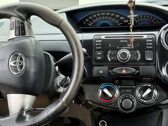 TOYOTA-ETIOS-2014