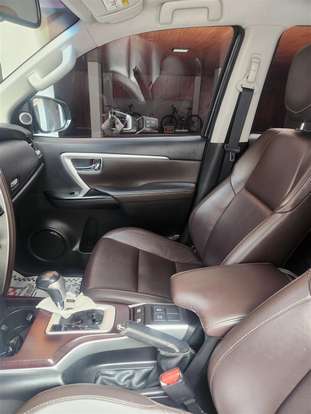 TOYOTA-HILUX SW4-2019