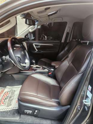 TOYOTA-HILUX SW4-2019