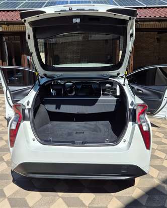 TOYOTA-PRIUS-1.8 16V HÍBRIDO 4P AUTOMÁTICO TOYOTA-PRIUS-2017