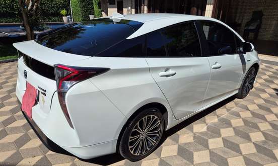 TOYOTA-PRIUS-1.8 16V HÍBRIDO 4P AUTOMÁTICO TOYOTA-PRIUS-2017