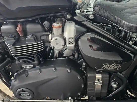 TRIUMPH-BONNEVILLE BOBBER 1200 TRIUMPH-BONNEVILLE BOBBER 1200-2019
