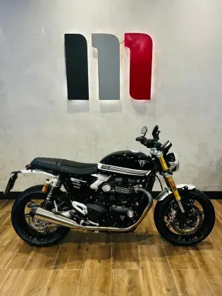 TRIUMPH SPEED TWIN RS 