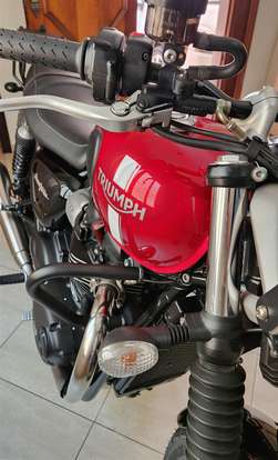 TRIUMPH-STREET TWIN-2017