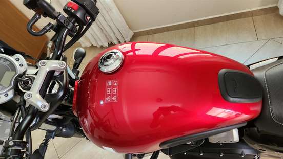 TRIUMPH-STREET TWIN-2017