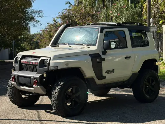 TROLLER T4 3.2 XLT 4X4 20V TURBO INTERCOOLER DIESEL 2P MANUAL TROLLER T4 3.2 XLT 4X4 20V TURBO INTERCOOLER DIESEL 2P MANUAL