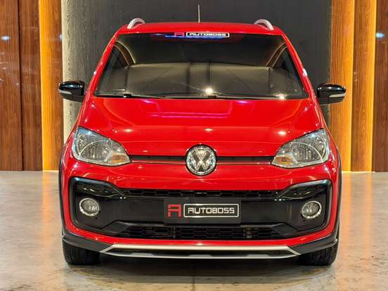 VOLKSWAGEN-CROSS UP-2017