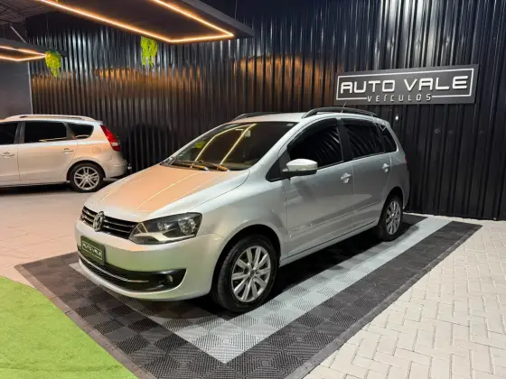 VOLKSWAGEN FOX 1.0 MI TREND 8V FLEX 4P MANUAL VOLKSWAGEN FOX 1.0 MI TREND 8V FLEX 4P MANUAL