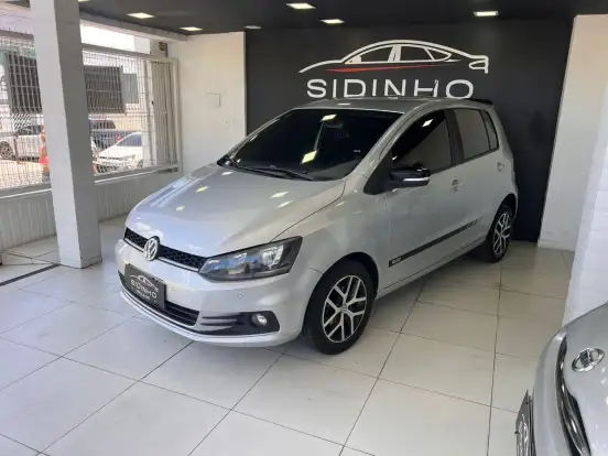 VOLKSWAGEN-FOX-2017